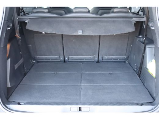 Peugeot 5008 1.2 PURETECH 130PK GT PACK AUTOMAAT | 2 stoelen op derde rij | Achterbank in delen neerklapbaar |... ActivLease financial lease