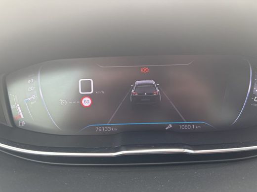 Peugeot 5008 1.2 PureTech Blue Lease Active | Apple carplay | Bluetooth telefoonvoorbereiding | Cruise control ActivLease financial lease