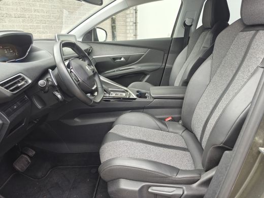 Peugeot 5008 1.2 PureTech Blue Lease Premium | 2 stoelen op derde rij | Achteruitrijcamera | Airco (automatisch) ActivLease financial lease