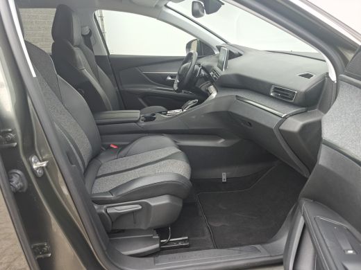 Peugeot 5008 1.2 PureTech Blue Lease Premium | 2 stoelen op derde rij | Achteruitrijcamera | Airco (automatisch) ActivLease financial lease