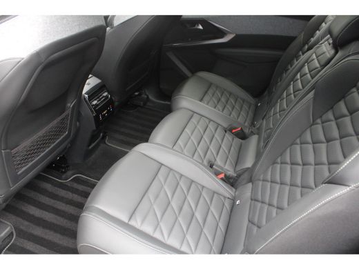 Peugeot e-5008 GT Avantage 73 kWh | Lederen bekleding | Panorama/schuifdak | Navigatie | Camera | BTW | 6.000km | ActivLease financial lease