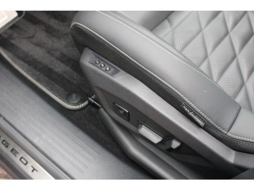 Peugeot e-5008 GT Avantage 73 kWh | Lederen bekleding | Panorama/schuifdak | Navigatie | Camera | BTW | 6.000km | ActivLease financial lease