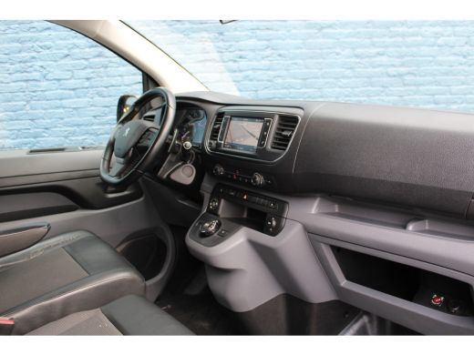 Peugeot Expert 2.0 BlueHDI 120 Compact Urban | Automaat | Navigatie | Camera | 3-Zits | Lichtmetaal | Parkeersen... ActivLease financial lease