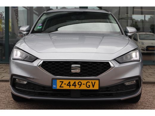 Seat Leon 1.0 eTSI Style Business Intense | Achteruitrijcamera | Airco (automatisch) | Cruise control adaptief ActivLease financial lease