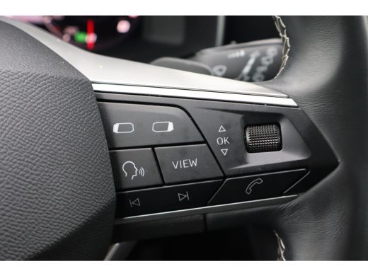Seat Leon 1.0 eTSI Style Business Intense | Achteruitrijcamera | Airco (automatisch) | Cruise control adaptief ActivLease financial lease