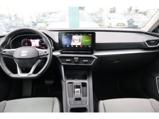 Seat Leon 1.0 eTSI Style Business Intense | Achteruitrijcamera | Airco (automatisch) | Cruise control adaptief ActivLease financial lease