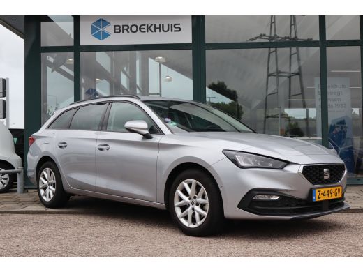 Seat Leon 1.0 eTSI Style Business Intense | Achteruitrijcamera | Airco (automatisch) | Cruise control adaptief ActivLease financial lease