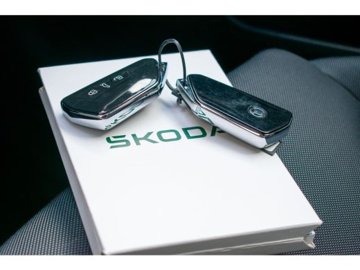 Skoda Elroq 85 Business Edition -Warmtepomp-Trekhaak-ACC-Massage-Head up-Keyless-20"- ActivLease financial lease