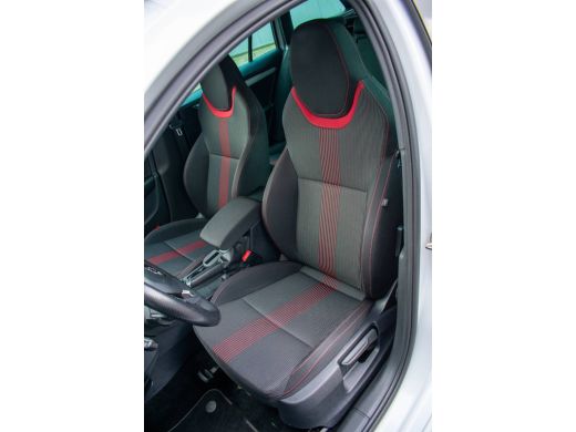 Skoda Octavia Combi 1.5 TSI Greentech Sport Business -Navi-18"- ActivLease financial lease