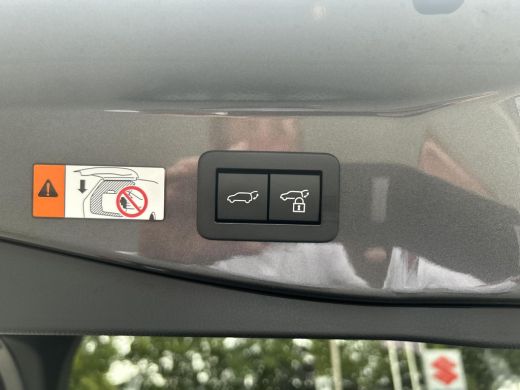 Toyota C-HR 1.8 Hybrid 140 First Edition ActivLease financial lease