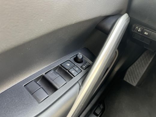 Toyota Corolla Cross Hybrid 200 Dynamic | Navigatie | Apple CarPlay/Android auto | Achteruitrijcamera | Trekhaak | ActivLease financial lease