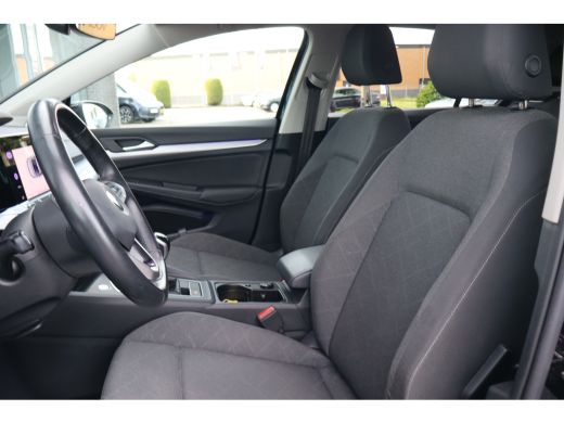 Volkswagen Golf 110PK 1.0 TSI Life | Airco (automatisch) | Cruise control adaptief | Draadloze telefoonlader ActivLease financial lease
