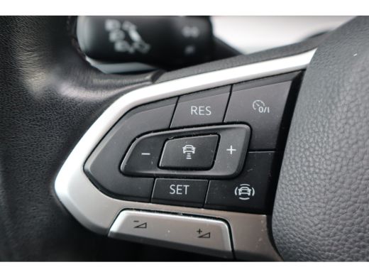 Volkswagen Golf 110PK 1.0 TSI Life | Airco (automatisch) | Cruise control adaptief | Draadloze telefoonlader ActivLease financial lease