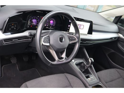 Volkswagen Golf 110PK 1.0 TSI Life | Airco (automatisch) | Cruise control adaptief | Draadloze telefoonlader ActivLease financial lease