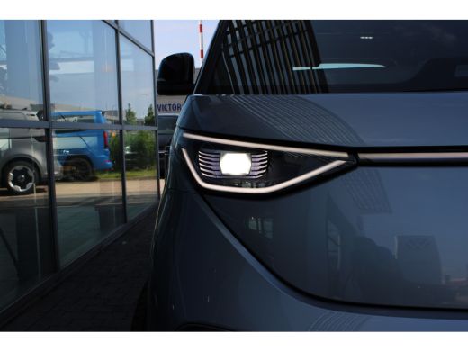 Volkswagen ID. Buzz Cargo Bulli Editon VOOR MEKAAR DEALS | 79 kWh | 286 pk | Trekhaak | Achterklep | 360° camera | IQ.LIGHT... ActivLease financial lease