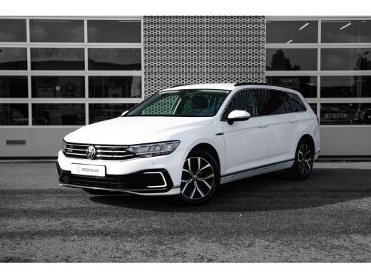 Volkswagen Passat Variant 1.4 TSI PHEV GTE Business | Matrix Led | Keyless | Camera Volkswagen Passat Variant 1.4 TSI PHEV GTE Business | Matrix Led | Keyless | Camera