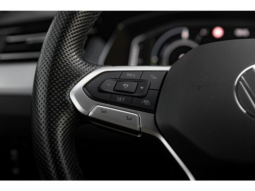 Volkswagen Passat Variant 1.4 TSI PHEV GTE Business | Matrix Led | Keyless | Camera ActivLease financial lease