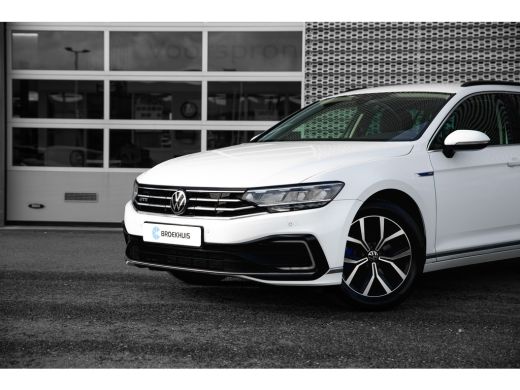Volkswagen Passat Variant 1.4 TSI PHEV GTE Business | Matrix Led | Keyless | Camera ActivLease financial lease