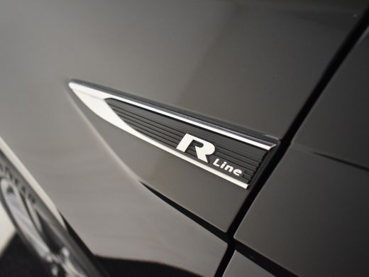 Volkswagen Polo 1.0 TSI R-Line Edition 96pk | Airco | Parkeersensoren v+a | Adaptief cruise control | Navigatie |... ActivLease financial lease