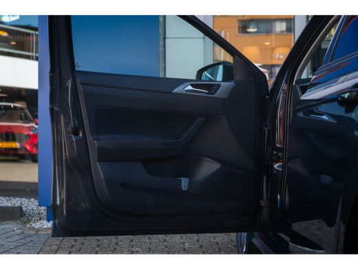 Volkswagen Polo 1.0 TSI R-Line Edition | Airco | Apple Carplay/Android Auto|telefoonintegratie premium | Buitensp... ActivLease financial lease
