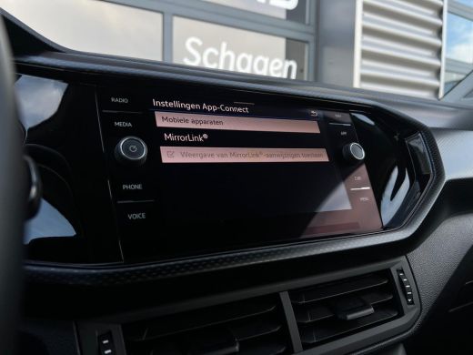 Volkswagen T-Cross 1.0 TSI Life 7-DSG | Climatronic | Parkeersensoren V+A | Cruise controle Ad. | ActivLease financial lease