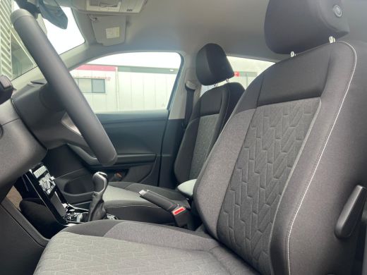 Volkswagen T-Cross Life Edition | 'App-Connect' draadloze smartphone integratie | Achterlichten LED | Afstandscontro... ActivLease financial lease