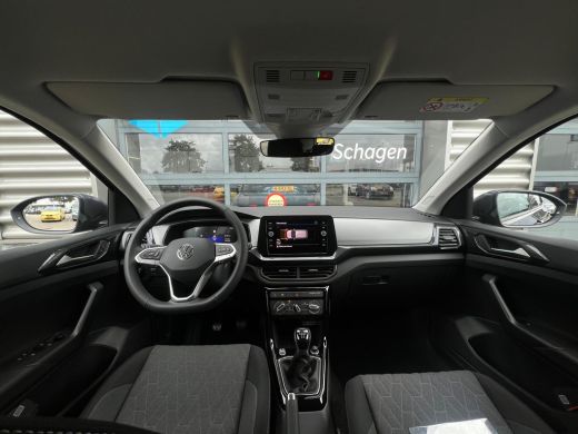 Volkswagen T-Cross Life Edition | 'App-Connect' draadloze smartphone integratie | Achterlichten LED | Afstandscontro... ActivLease financial lease