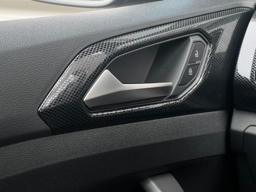 Volkswagen T-Cross Life Edition | 'App-Connect' draadloze smartphone integratie | Achterlichten LED | Afstandscontro... ActivLease financial lease