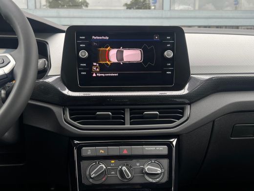 Volkswagen T-Cross Life Edition | 'App-Connect' draadloze smartphone integratie | Achterlichten LED | Afstandscontro... ActivLease financial lease