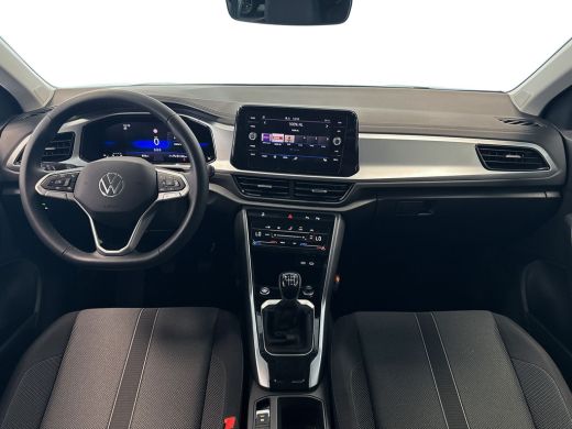 Volkswagen T-Roc 1.0 TSI Life Edition 115PK | Keyless | Led | achteruitrijcamera | Uit voorraad Leverbaar! | achte... ActivLease financial lease