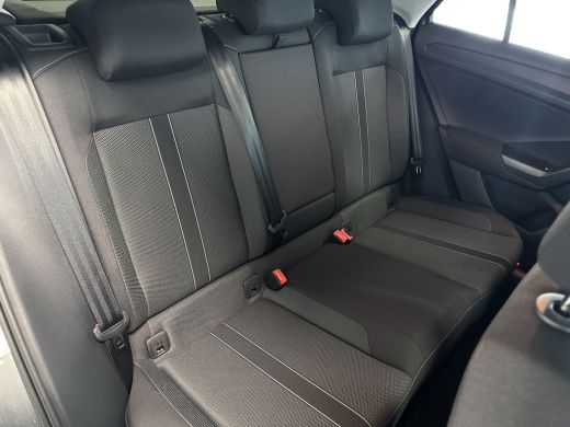 Volkswagen T-Roc 1.0 TSI Life Edition 115PK | Keyless | Led | achteruitrijcamera | Uit voorraad Leverbaar! | achte... ActivLease financial lease