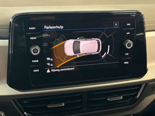 Volkswagen T-Roc 1.0 TSI Life Edition 115PK | Keyless | Led | achteruitrijcamera | Uit voorraad Leverbaar! | achte... ActivLease financial lease