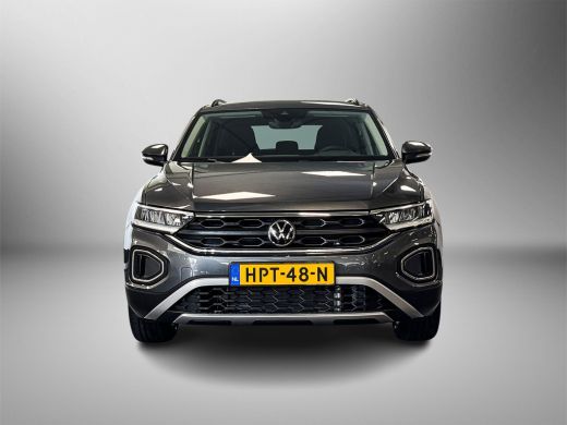 Volkswagen T-Roc 1.0 TSI Life Edition 115PK | Keyless | Led | achteruitrijcamera | Uit voorraad Leverbaar! | achte... ActivLease financial lease