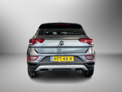 Volkswagen T-Roc 1.0 TSI Life Edition 115PK | Keyless | Led | achteruitrijcamera | Uit voorraad Leverbaar! | achte... ActivLease financial lease