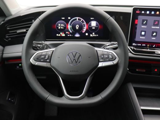 Volkswagen Tiguan 1.5 eHybrid Life Edition 204PK DSG Trekhaak, Achteruitrijcamera, Navi via Apple Carplay/Android A... ActivLease financial lease