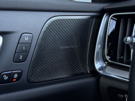 Volvo  V60 2.0 B4 R-Design | Panoramadak | Harman/Kardon | Camera | Pilot Assist | ActivLease financial lease