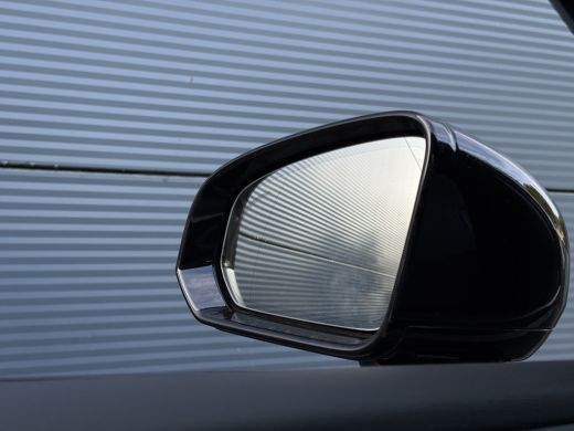 Volvo  V60 2.0 B4 R-Design | Panoramadak | Harman/Kardon | Camera | Pilot Assist | ActivLease financial lease