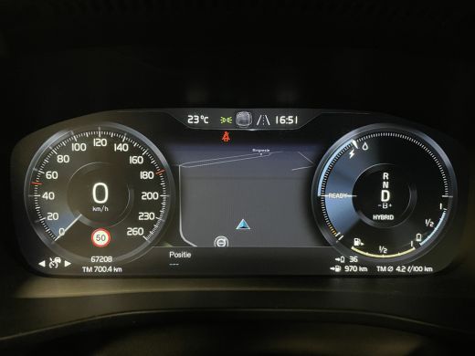 Volvo  XC40 T5 Recharge R-Design | Trekhaak | Harman Kardon | Bestuurdersstoel elektrisch geheugen | Adaptiev... ActivLease financial lease