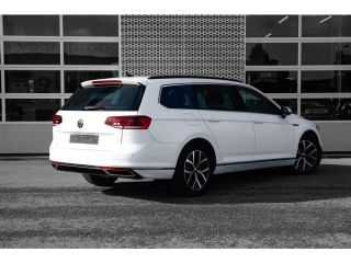 Volkswagen Passat Variant 1.4 TSI PHEV GTE Business | Matrix Led | Keyless | Camera