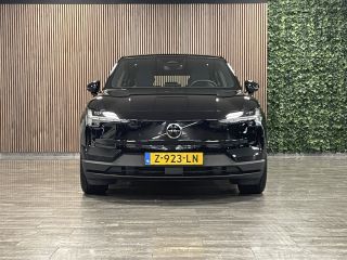 Volvo  EX30 Single Motor Extended Range Plus | Stoel en Stuurwielverwarming | Adaptieve Cruise Control | Harm...