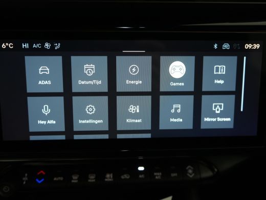 Alfa Romeo Junior Elettrica Speciale 54 kWh 156pk | Vol-Leder | Elektr. Stoelen | Techno Pack | Adaptive Cruise | L... ActivLease financial lease