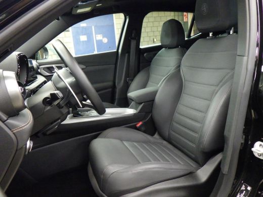 Alfa Romeo Tonale PHEV Veloce+ 280pk | Schuif-/Kanteldak | Vol-Leder | 20" | Premium Pack | Technology Pack | ActivLease financial lease