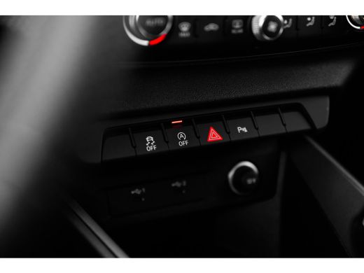 Audi A1 Sportback Sportback 25 TFSI S edition ActivLease financial lease