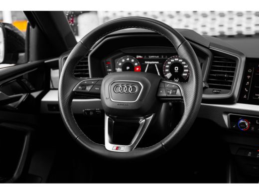 Audi A1 Sportback Sportback 25 TFSI S edition ActivLease financial lease