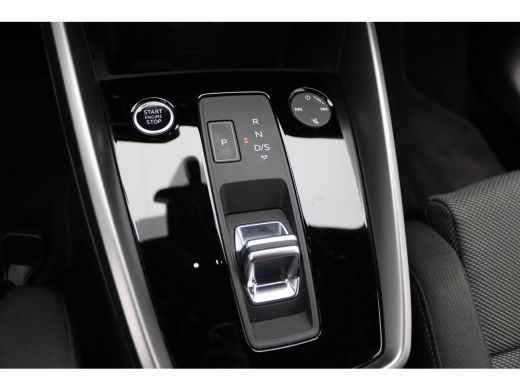 Audi A3 Sportback 30 TFSI Business edition | Aluminium delen exterieur | Apple Carplay/Android Auto|telef... ActivLease financial lease