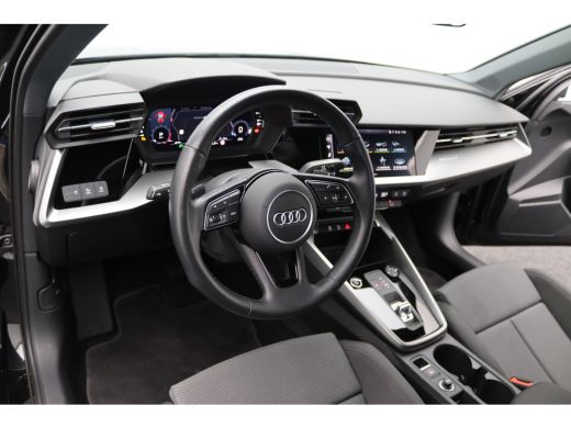 Audi A3 Sportback 30 TFSI Business edition | Aluminium delen exterieur | Apple Carplay/Android Auto|telef... ActivLease financial lease