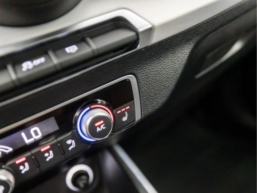 Audi Q2 35 TFSI S-Line Sport 150Pk Automaat (SCHUIFDAK, VIRTUAL COCKPIT, GROOT NAVI, ADAPTIVE CRUISE, STO... ActivLease financial lease