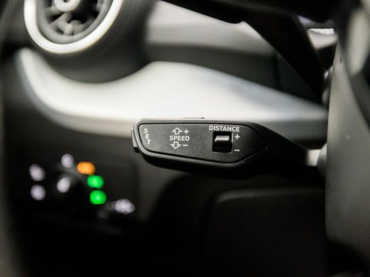 Audi Q2 35 TFSI S-Line Sport 150Pk Automaat (SCHUIFDAK, VIRTUAL COCKPIT, GROOT NAVI, ADAPTIVE CRUISE, STO... ActivLease financial lease