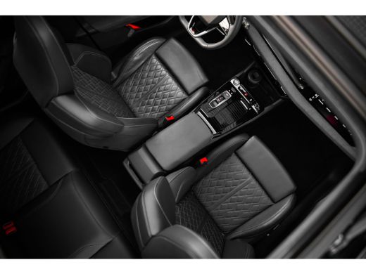 Audi Q6 e-tron S edition 100 kWh | Luchtvering | Panoramdak | 21" | ACC | ActivLease financial lease