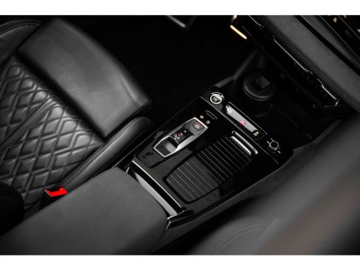 Audi Q6 e-tron S edition 100 kWh | Luchtvering | Panoramdak | 21" | ACC | ActivLease financial lease